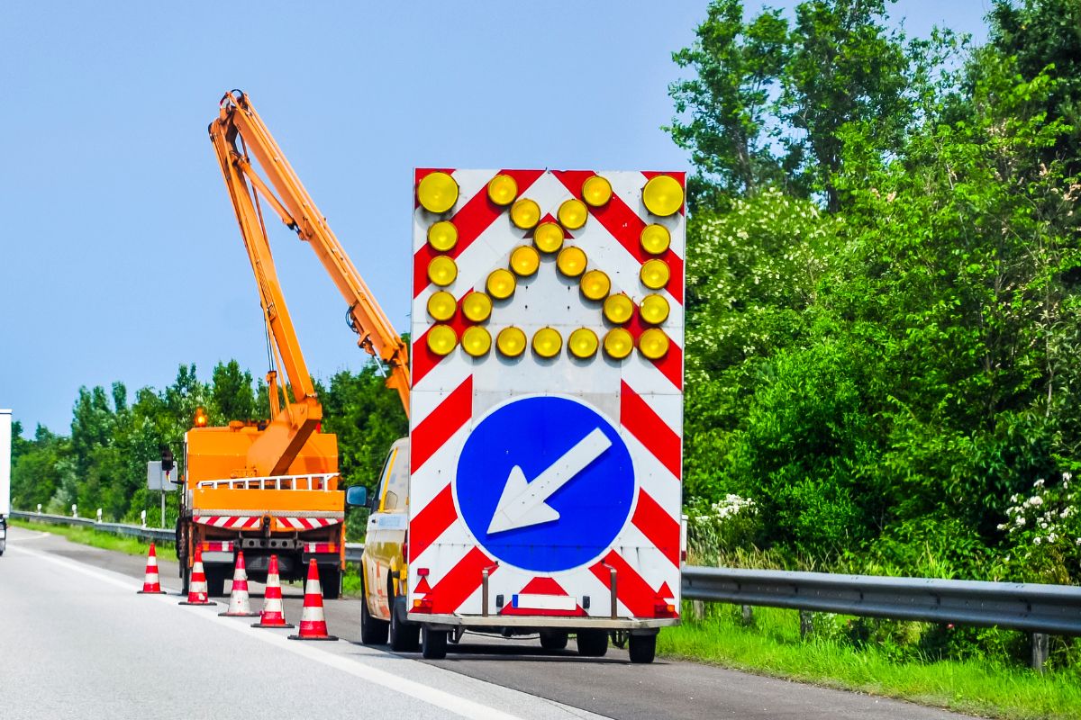 Οδικά έργα - Φωτό αρχείου - Πηγή:  Canva Pro